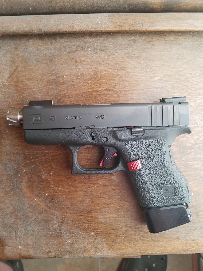 Pap's Glock 43 EDC.jpg